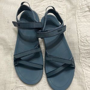 Blue Tevas NWOT
